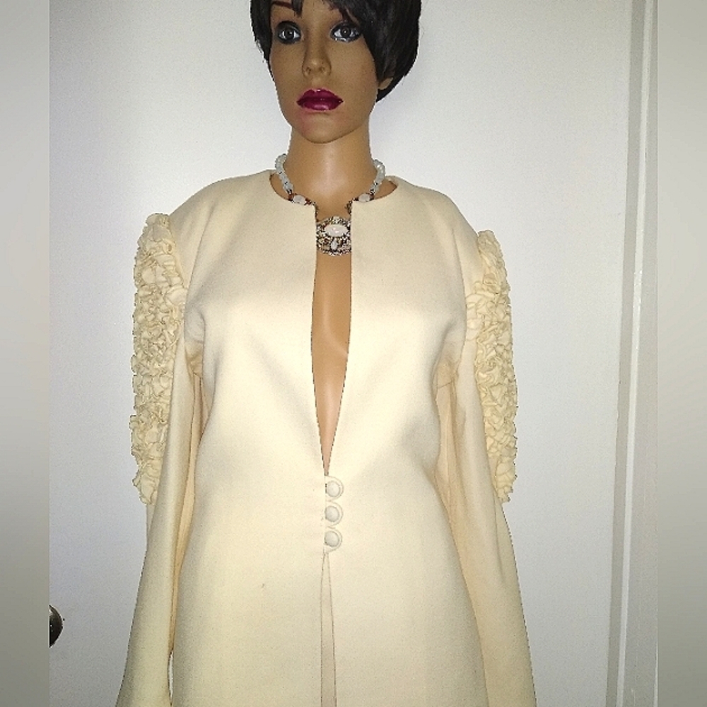 Vintage Elegant Cream Long Sleeve Jacket Wedding Skirt Suit - Picture 5 of 8